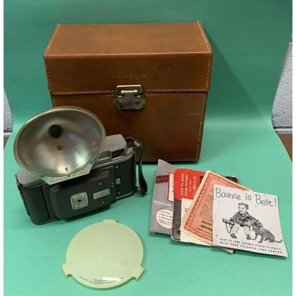 Vintage Polaroid Land Camera Model 80 With Original‎ Papers & Case Untested